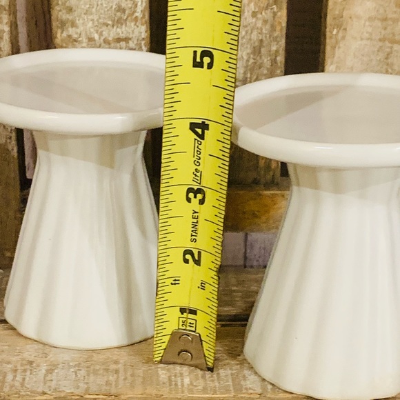 Set of 2 Fluted Base Pedestal Riser Candle Holders - Picture 6 of 7